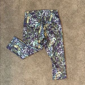 Lululemon crop pants